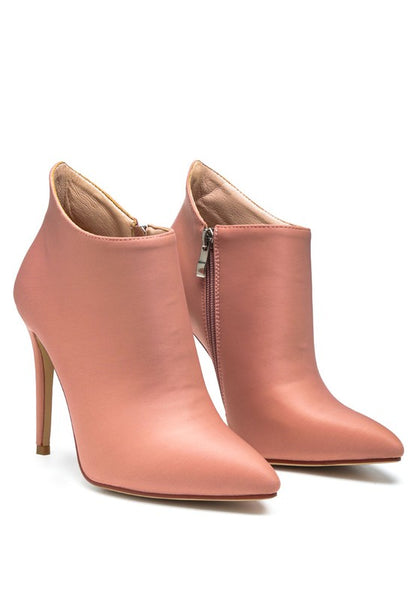Melba Pointed Toe Silletto Boot