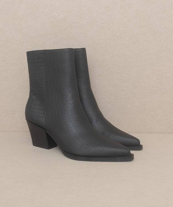 Oasis Society Miley Alligator Print Booties