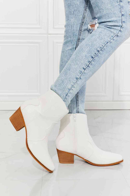 MMShoes Vegan Leather Watertower Town Western Ankle Boots White